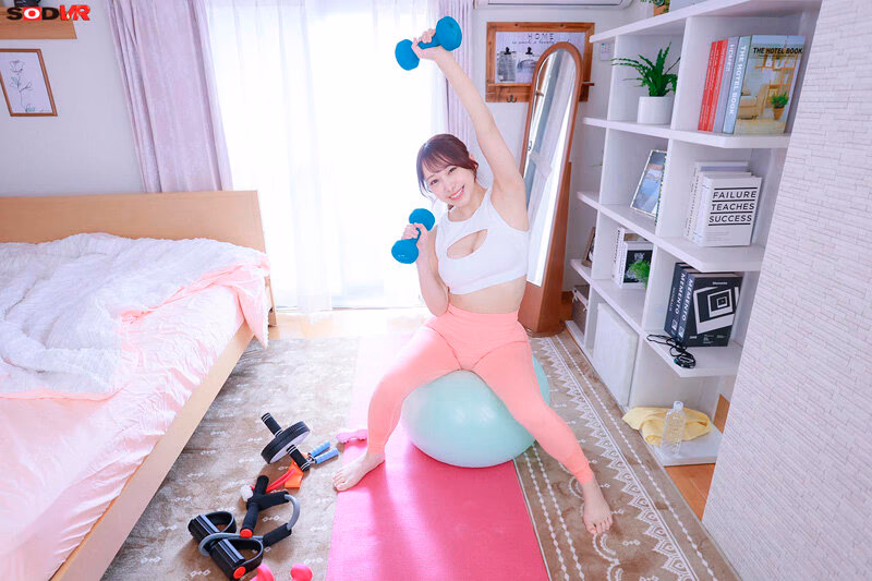 【VR】【8K】至近距離のワキ、おっぱい、尻！美意識高めセフレのダイエットのお手伝い 弥生みづき プレビュー画像 7