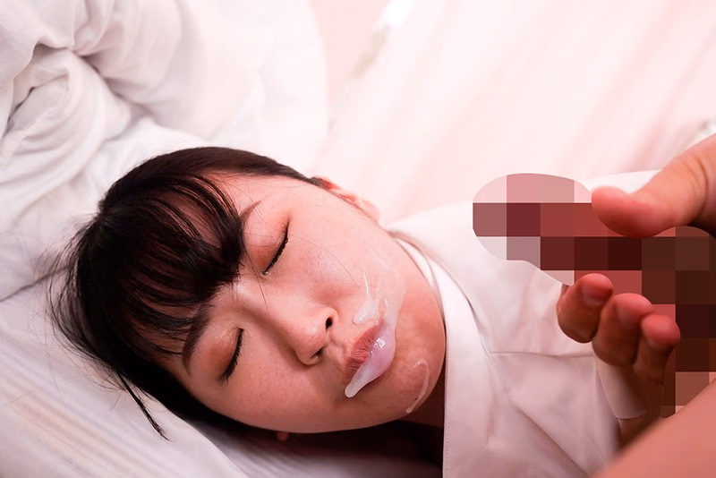 勃起したままの男を一切動かさないS字尻振り騎乗位介助で骨抜きにする美尻ナース VOL.2 プレビュー画像 8