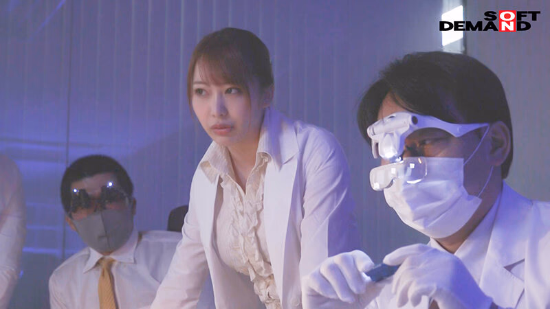 ライバル会社の高飛車美人研究員を催●洗脳で凌●制裁！おチ○ポ奴●化したオンナはドスケベなカラダでイキまくりアヘりまくり潮吹きまくり！弥生みづき プレビュー画像 4