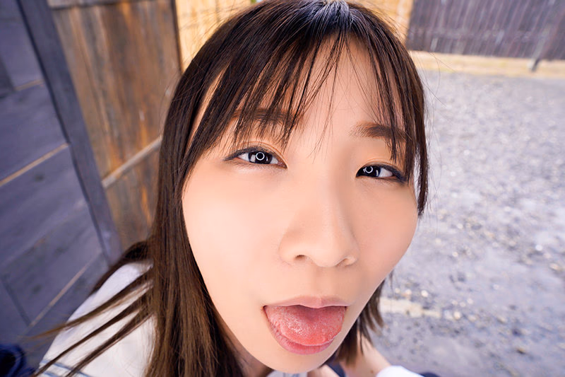 【VR】夏の日、ゲリラ豪雨のバス停でびしょ濡れのキミと… 伊東める 弥生みづき プレビュー画像 4