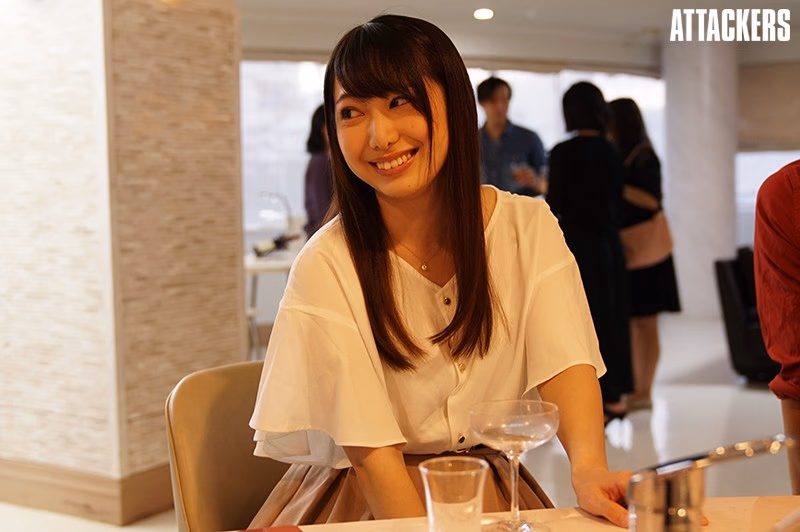 新妻が朝帰りした理由 同窓会で寝取られて 弥生みづき プレビュー画像 10