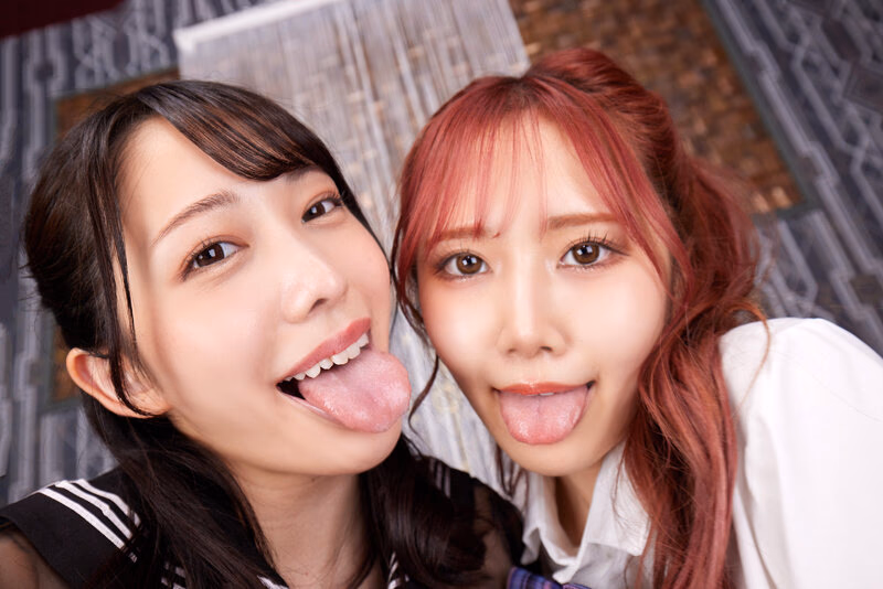 【VR】現役J系秘密クラブ 教師の僕が大潜入SPECIAL ミヅキ＆アミリのエロ攻撃がすんごい！ 口封じWフェラ＆奇跡のEROERO3P！！！！ 斎藤あみり 弥生みづき プレビュー画像 4