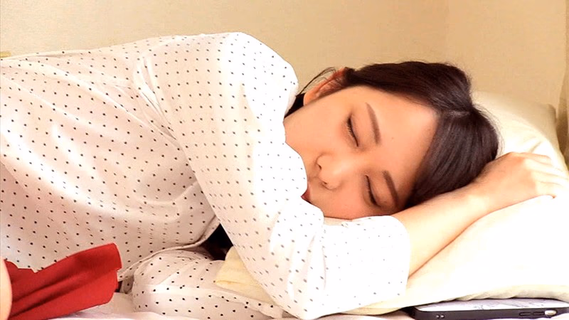 見た目も中身もエロエロ！！黒髪美人で巨尻なビッチ系女子の気ままな休日。弥生みづき プレビュー画像 1