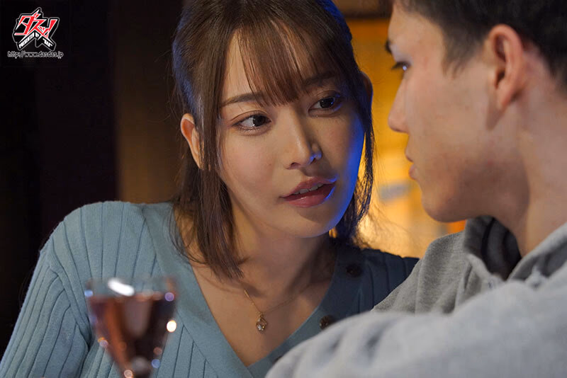 「もう全部夢だから」酔った勢いで浮気セックスしたバイト先の先輩に何度も中出しした最後の夜。 七瀬アリス プレビュー画像 1