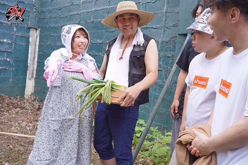 おらのオ○コに1ッ発2発と並々精子溢れるくらい中出ししてほしいっぺよ。下品マラ中毒の田舎純情イモ娘。 宍戸里帆 プレビュー画像 1