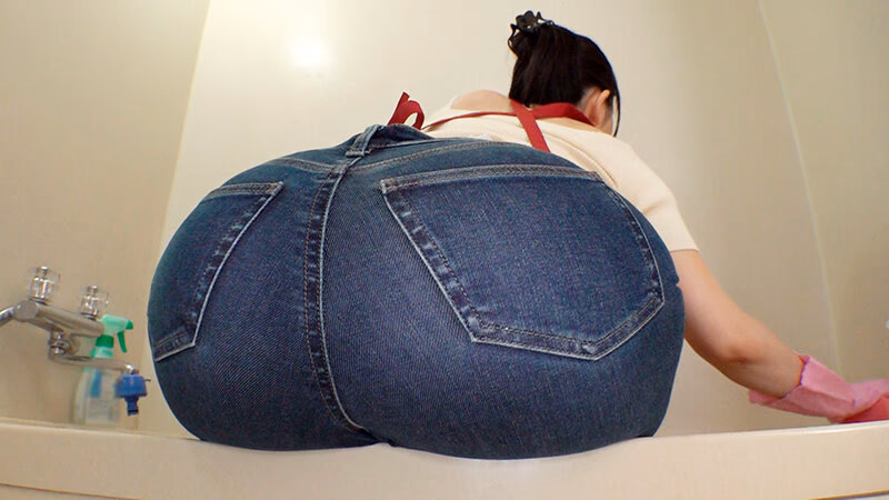 色白デカ尻の家事代行おばさんに即ハメ！デカチンの虜になった人妻が翌日勝手に押しかけてきたので満足するまで何度も中出ししてあげた 17 弥生みづき プレビュー画像 6