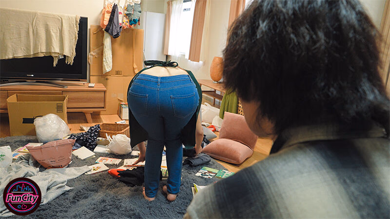 四つん這いで無自覚にデカ尻挑発してくるパート家政婦 ドジっ子すぎる土下座尻に即ハメしたら… 弥生みづき プレビュー画像 6