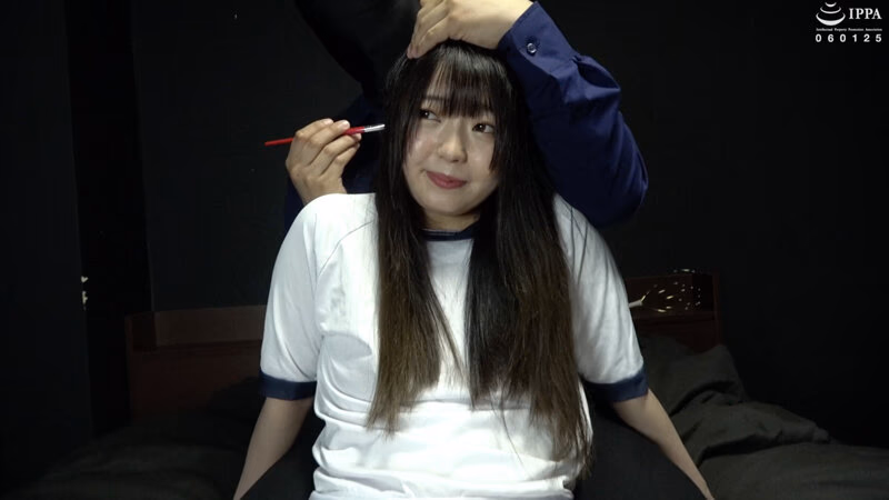 「体育の時間」ブルマ少女に道具を使ってくすぐり我慢チャレンジ！ 泉りおん プレビュー画像 4