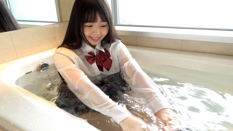 【濡れフェチ】制服美女の髪濡れフェチWETLOOK 泉りおん プレビュー画像 2
