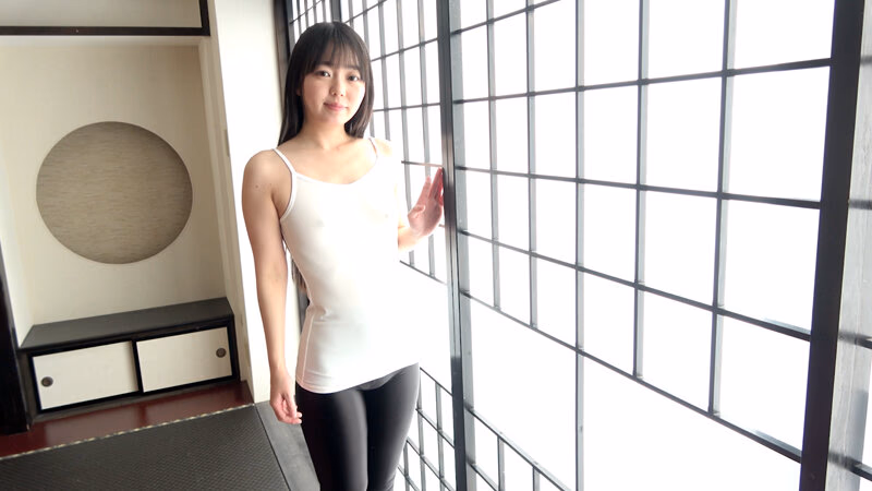 美女の卑猥な立ち電マオナニー 泉りおん プレビュー画像 1