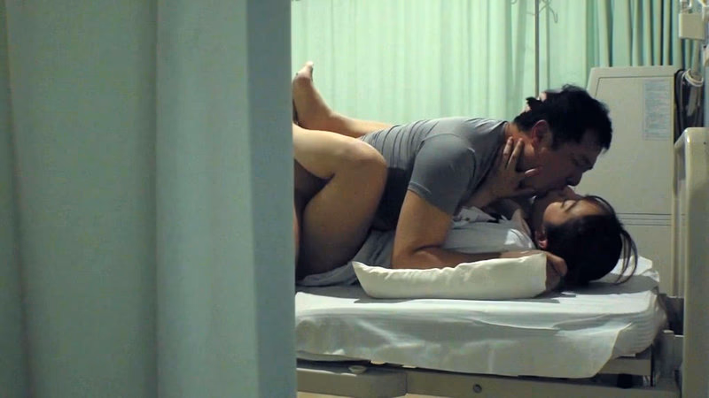 妊婦妻を裏切って出産日に誘惑堕ちしちゃった俺 弥生みづき プレビュー画像 19