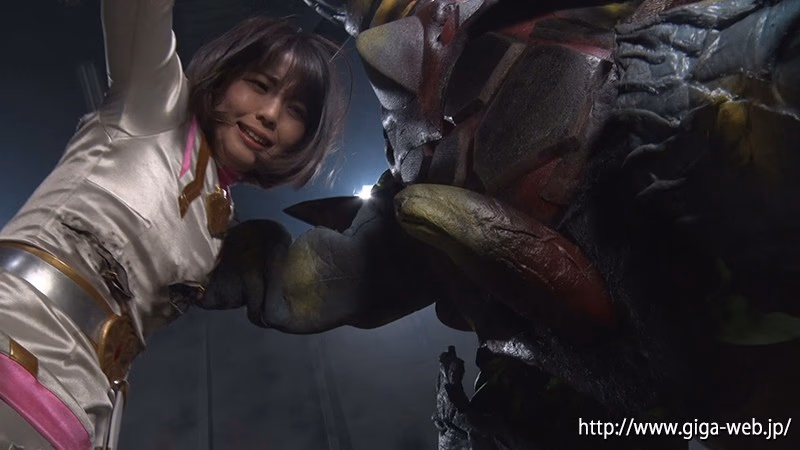 ヒロインハンティング 強獣戦隊ワイルドレンジャー 狩猟ゲームの獲物にされたワイルドホワイト 泉りおん プレビュー画像 16