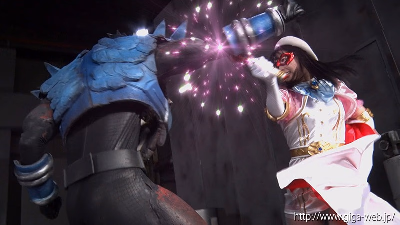 ヒロインハンター開発計画 美少女仮面オーロラ 聖なる戦士から生まれた悪魔、恐怖のオーロラハンター誕生！ 泉りおん プレビュー画像 1