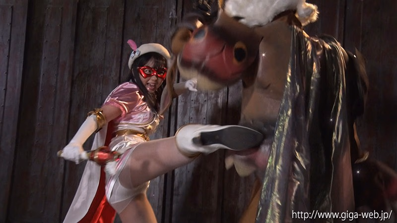 ヒロインハンター開発計画 美少女仮面オーロラ 聖なる戦士から生まれた悪魔、恐怖のオーロラハンター誕生！ 泉りおん プレビュー画像 4