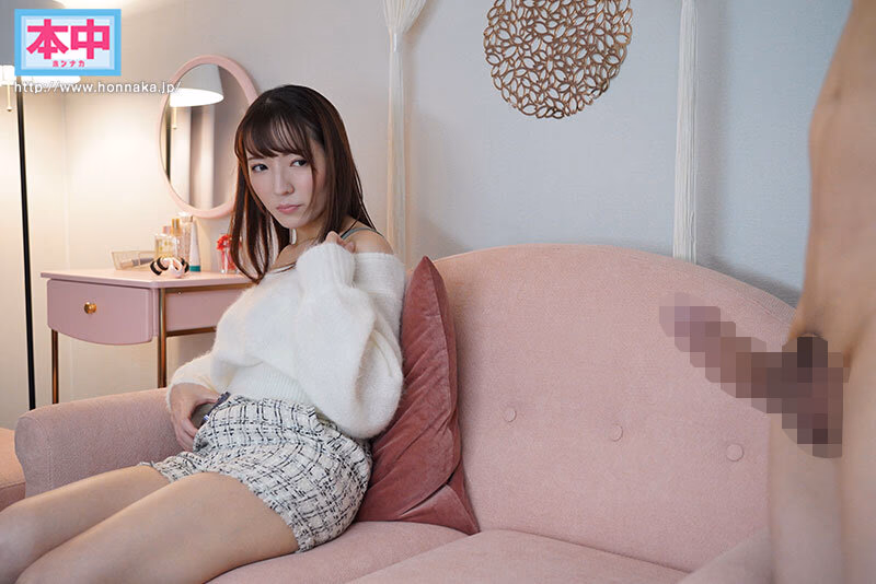 えっ！お姉さんとヤリたいの！！？ 両親の不在中チ○ポビンビンでお願いしてくる絶倫早漏弟の挑発を真に受けた巨乳お姉さん 中出ししてないフリして暴走ピストン 小花のん プレビュー画像 3