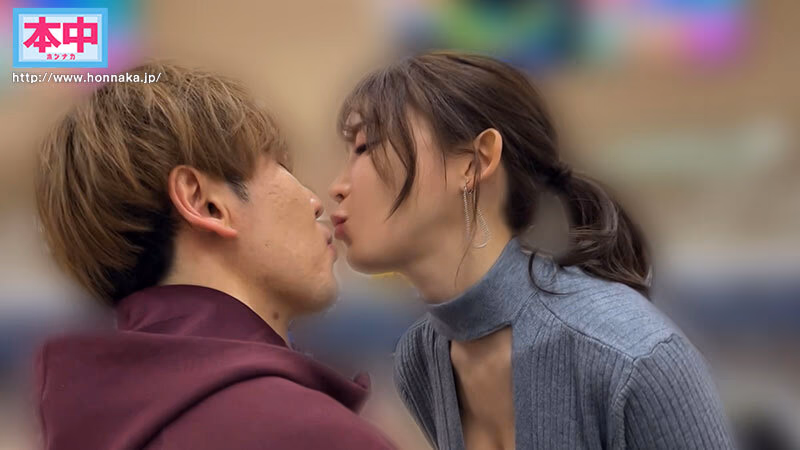 ちんちんおっきしたらホテル行きだよ 大好きな彼女が休みの日なのに、セフレ志願の女の子に誘われて、密着囁き野外デートで勃起したら即ラブホゲームに負けて何度も何度も中出ししてしまった 七瀬アリス プレビュー画像 2