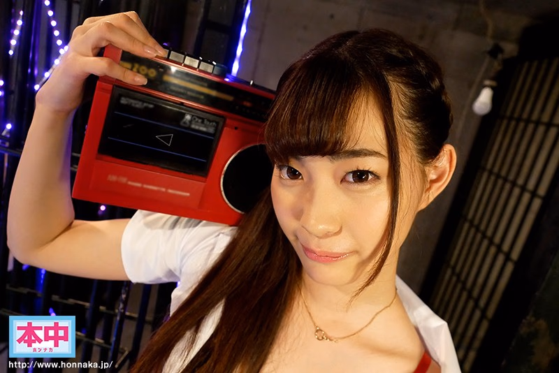 小悪魔挑発ダンス 音楽が止まるまで射精させる全力腰振り中出し 美谷朱里 プレビュー画像 10