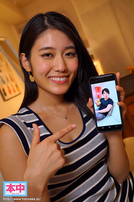 相部屋×NTR報告 1年ぶりに再会した片想いの幼馴染とお酒を飲んで一人暮らしの部屋で二人きり まさか…！を期待していたら今彼とのイチャラブ中出し話を朝まで赤裸々告白されて鬱勃起した僕。 神宮寺ナオ プレビュー画像 2