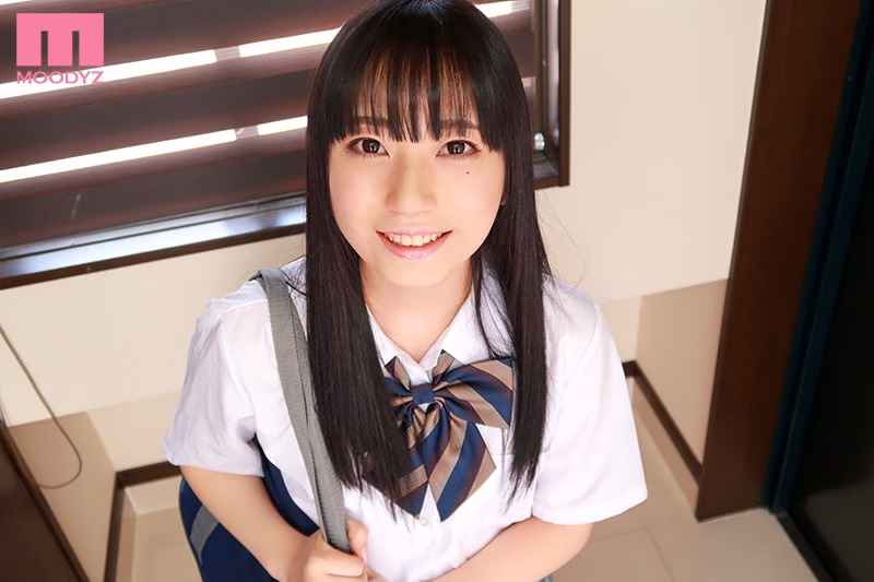 【VR】【あなたのオナニー見せて！】七沢みあの制服パンチラ誘惑VR【精子いっぱい出してくれたらSEXしよっ！】 プレビュー画像 2