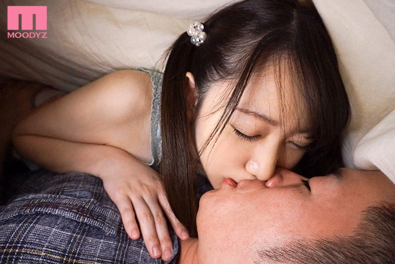 民泊先のナマイキな小娘とガチ恋に堕ちた3日間… 僕のチ○ポで性が目覚め自ら腰を振り続けて恥ずかしそうにイッた 弥生みづき プレビュー画像 7