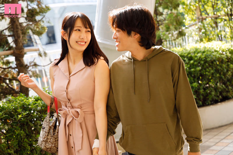 白衣を脱いだキミも好きだ 夜勤中に時短不倫を愉しむ巨乳人妻ナースと旦那が出張中の2日間 一泊外出許可を出して屋外デート後、日が暮れても中出ししまくった。 弥生みづき プレビュー画像 3