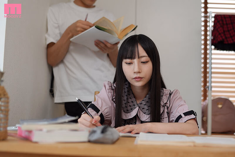 引きこもりヤンデレ地雷生徒を野外に連れ出したらラブホテルに連れ込まれチ〇ポが狂うまで痴女られて人生破滅した僕 七沢みあ プレビュー画像 1