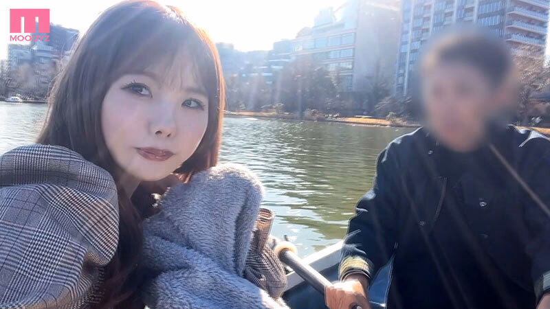 ずっと仲良しな幼馴染が彼氏に浮気されたタイミングで野外デートに連れ出したら神展開！ホテルに一泊して愚痴を聞いてあげながら朝まで浮気中出し出来まくった。 松本いちか プレビュー画像 1