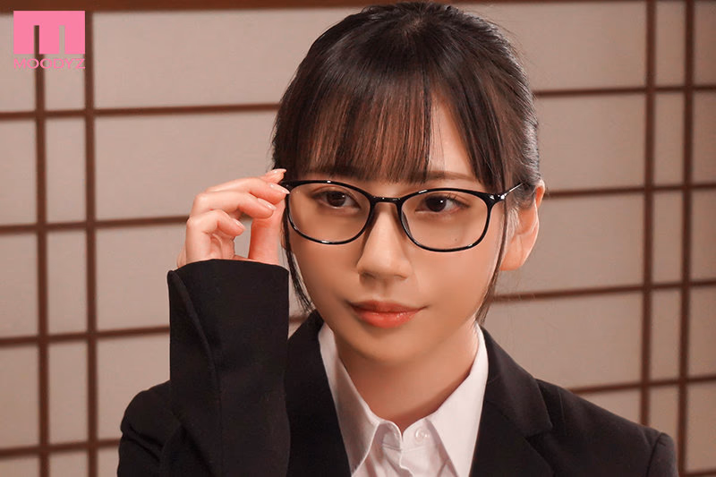 真面目で内気な部下が淫乱豹変ケダモノ相部屋 イクイク淫語でデカチン挑発喰い逆NTR 七沢みあ プレビュー画像 1