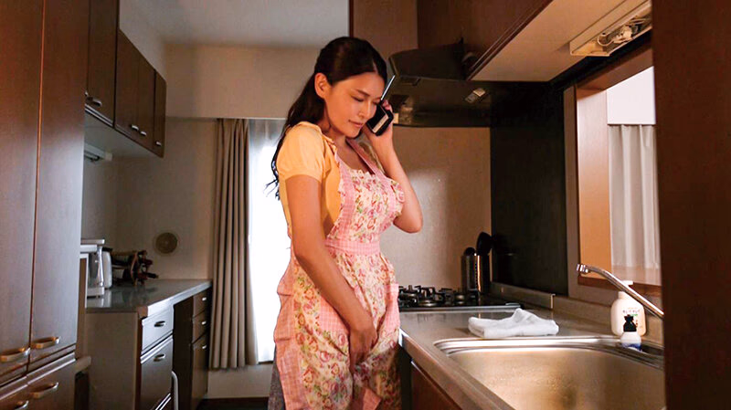 「拝啓、アナタへ…」夫の出張中に隣家の巨根男にねとられた妻 橘メアリー プレビュー画像 10