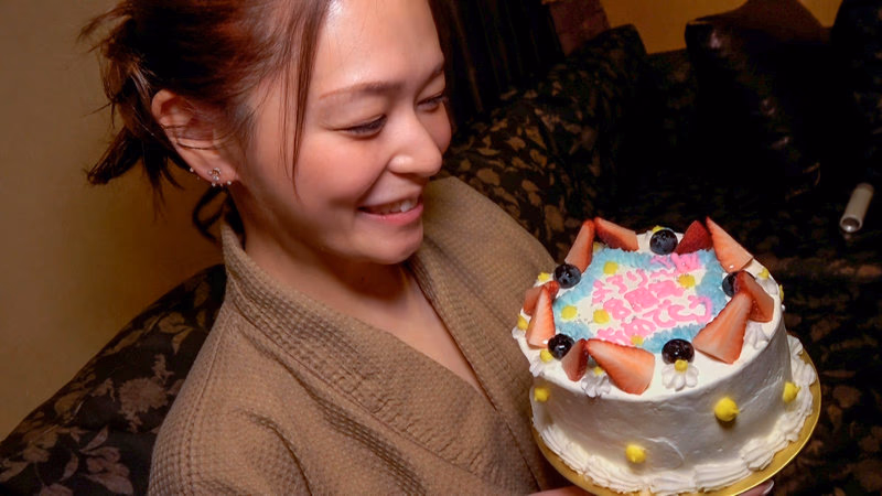 完全プライベート映像 デビュー8周年記念日に大号泣・橘メアリーちゃんと初めての二人きりお泊まり プレビュー画像 9