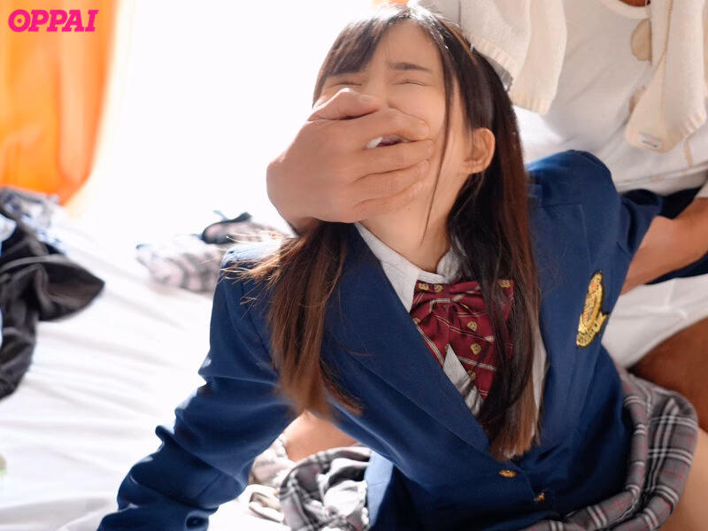 隣家のゴミ部屋へ苦情を言ったらコドおじが性欲モンスター化！異臭の中で絶対に逃がさない抜かずの孕ませ絶倫ホールド中出し 楪カレン プレビュー画像 3