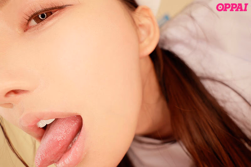 【VR】【舐め回し特化】顔面舐めつくし！耳舐めほじり！舐めじゃくりフェラ！ 全身清拭舐めしゃぶりナースVR 楪カレン プレビュー画像 9