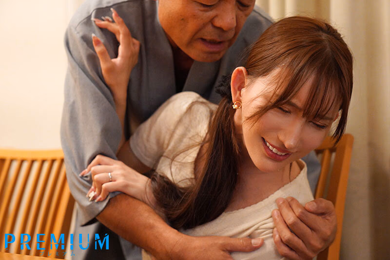 カレンは俺（義父）の肉オナホ。 種なし息子が風呂の20分の隙に…絶倫ピストンで連続孕ませ中出ししてヤッた。 楪カレン プレビュー画像 2