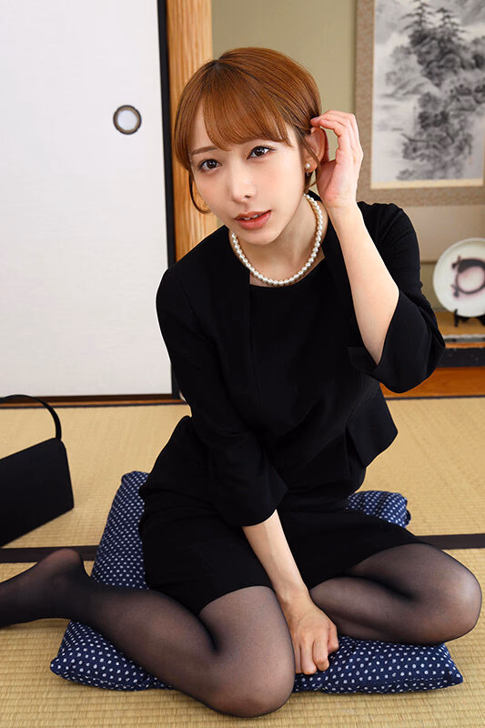 【VR】僕が心底落ち込んでいると普段はヤンチャな幼馴染ギャルが喪服を脱いで全身で慰めてくれた 弥生みづき プレビュー画像 9