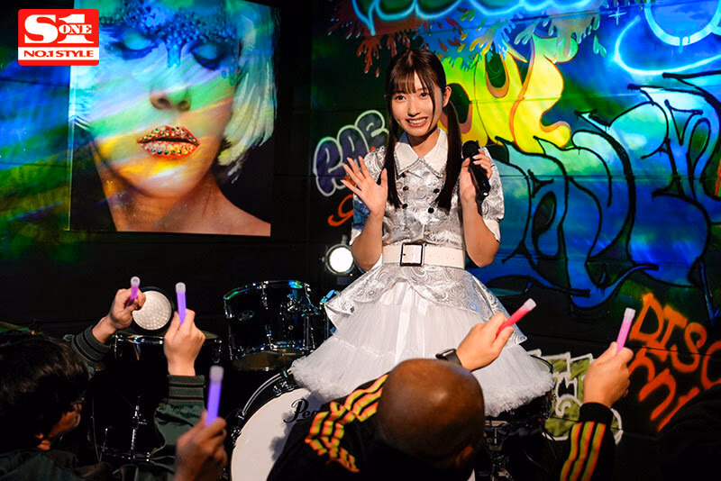 彼女の妹（女子●生現役アイドル）の大胆誘惑に欲情し、何度も浮気ハメし続けた僕。 逢沢みゆ プレビュー画像 1