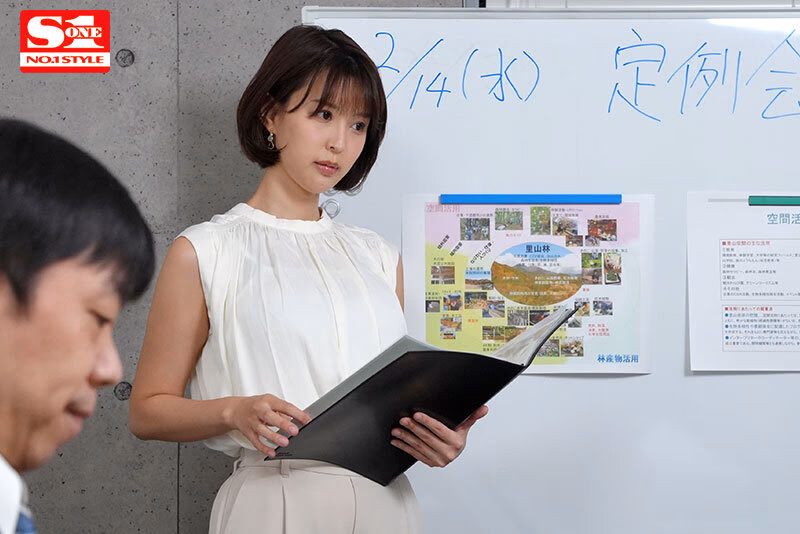 キレイ系‘女上司’とカワイイ系‘女部下’との社内2股がバレて…嫉妬に狂い僕のチ●ポを奪い合うSEXスキル抜群な彼女達に一晩中抜かれまくった僕 葵つかさ miru プレビュー画像 1