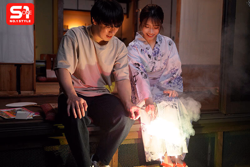 8月26日 花火大会の夜 ずっと両片想いだった僕らは結ばれ 十数年分の’好き’をぶつけ合うように身体を貪り合った 河北彩伽 プレビュー画像 10