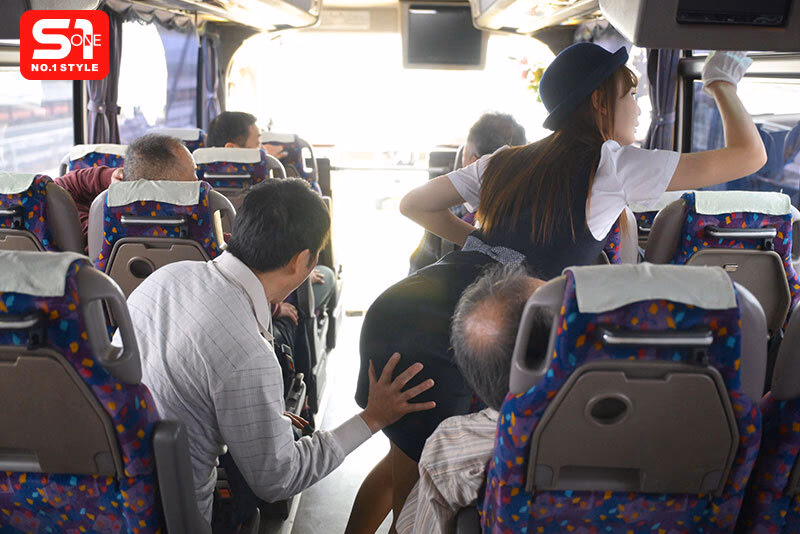 カラダで責任取らされた美人バスガイド 精力オヤジ乗客たちをヌイてもヌイても終わらない大乱交18発射精バスツアー miru プレビュー画像 3