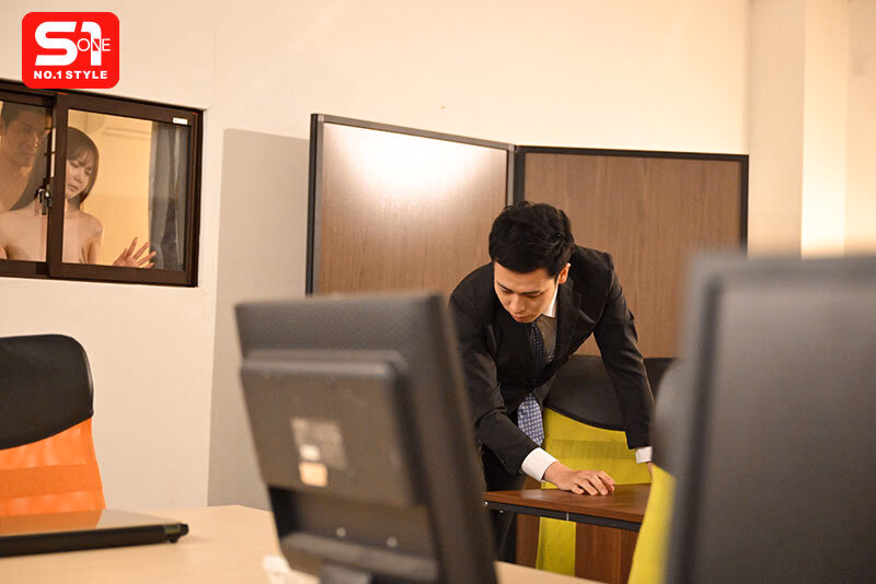 野心あふれた美人秘書はこっそりゆっくり社長に犯●れるスローピストン肉便器へと成り果てた… miru プレビュー画像 7