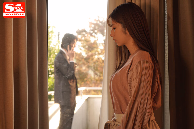 旦那の存在がチラつきながら義父に汗だくで舐め犯●れて… 七ツ森りり プレビュー画像 1