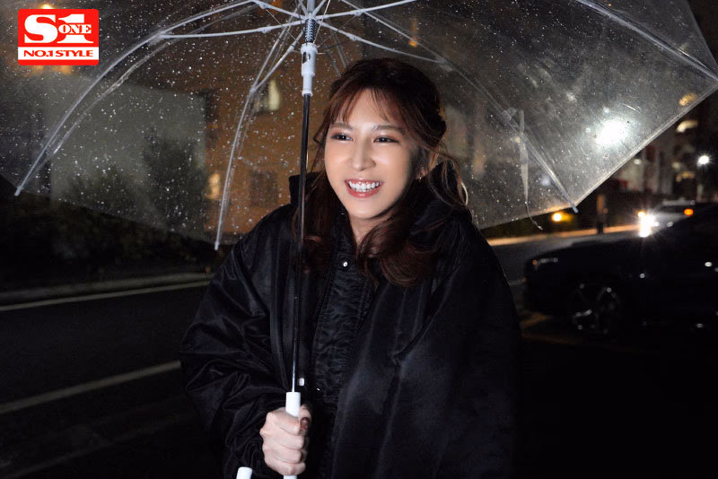 M男くん限定！もしも目の前の風俗嬢が超人気AV女優だったらヤる？ヤらない？？ 七ツ森りり プレビュー画像 1