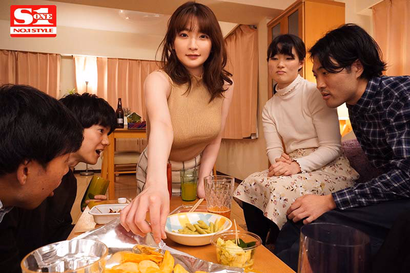 おっぱい好きの僕を最大限甘やかしてくれる近距離Jcupカノジョとの超密着同棲生活 鷲尾めい プレビュー画像 1