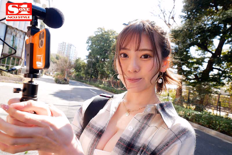 こんな綺麗なお姉さんがドMな僕をめちゃくちゃ射精させるため我が家にやって来た！ 楓ふうあ プレビュー画像 1