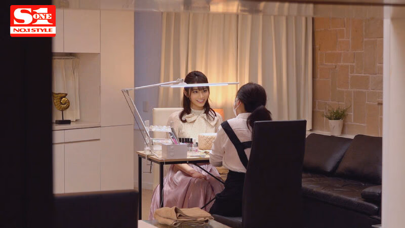 「えっ！ここでするんですか？」 河北彩花に一ヶ月密着して隙あらばいきなり即ズボッ！ 前代未聞ドッキリAV大作戦 プレビュー画像 7