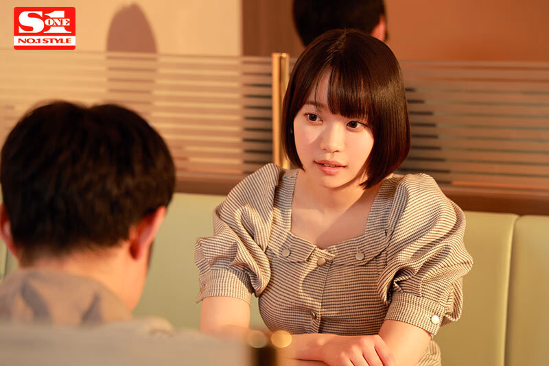 初恋の清楚可愛いサークル先輩がハメたがりビッチの隠れヤリマンだった！ 架乃ゆら プレビュー画像 2