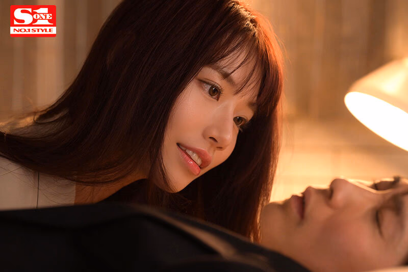 夜、ホテル、女上司と二人きり。相部屋逆NTR 河北彩花 プレビュー画像 3