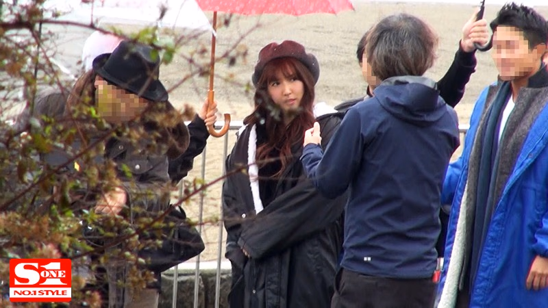 遂に流出！国民的アイドルの熱愛スキャンダル動画 密着32日、三上悠亜の生々しいキス、フェラ、セックス…完全プライベートSEX映像一部始終 プレビュー画像 6