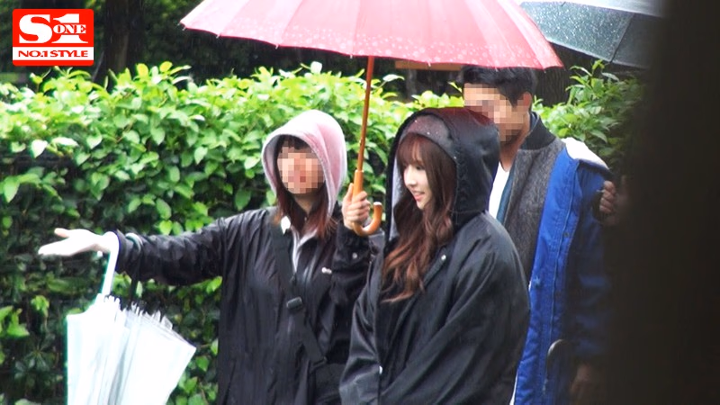 遂に流出！国民的アイドルの熱愛スキャンダル動画 密着32日、三上悠亜の生々しいキス、フェラ、セックス…完全プライベートSEX映像一部始終 プレビュー画像 5