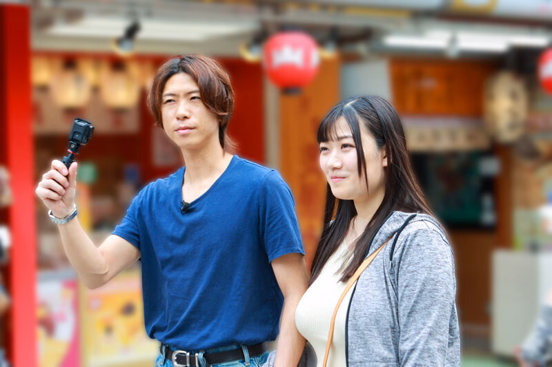 天然爆乳田舎娘のノーブラ東京観光～えなちゃん（Kカップ・103cm） 小梅えな プレビュー画像 6