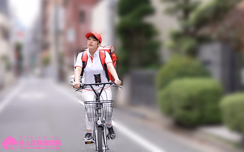 巷でウワサの人妻出張感 男を惑わす肉感完熟デリバリー もっちりパツパツ悩殺デカ尻！無自覚フェロモンでエロ災難つづきな極度敏感奥さま 弥生みづき プレビュー画像 1